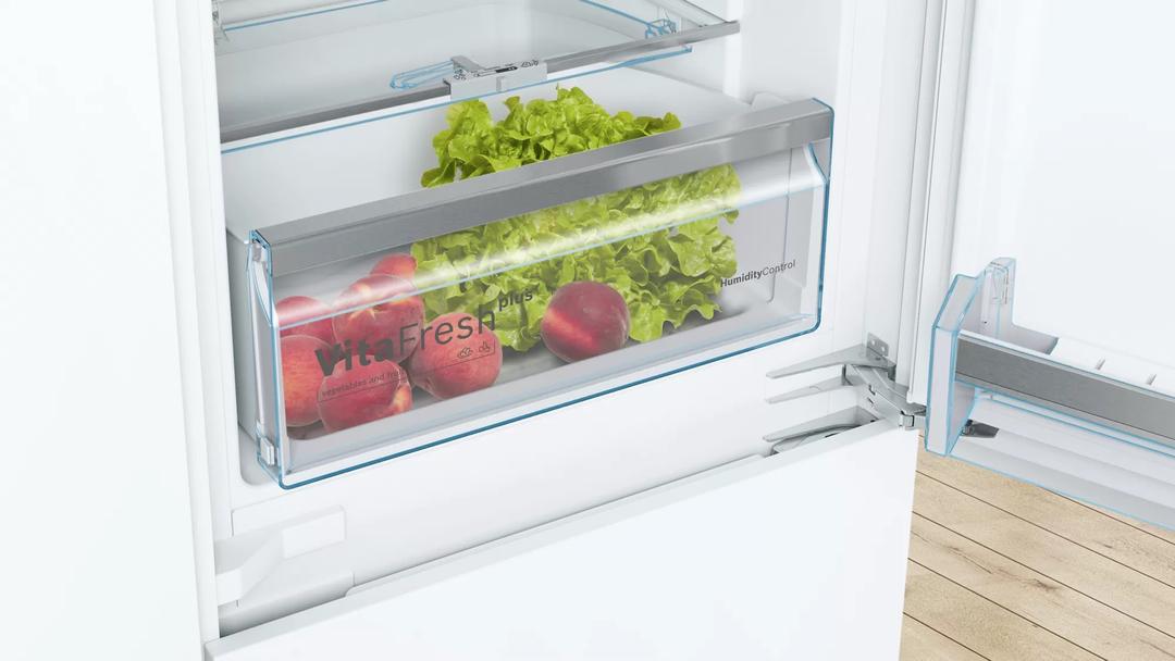 ХЛАДИЛНИК BOSCH KIS86AFE0 - Мостра, без опаковка - обвит в стреч фолио