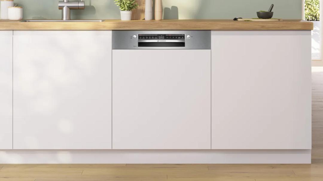СЪДОМИЯЛНА BOSCH  SMI4HVS00E